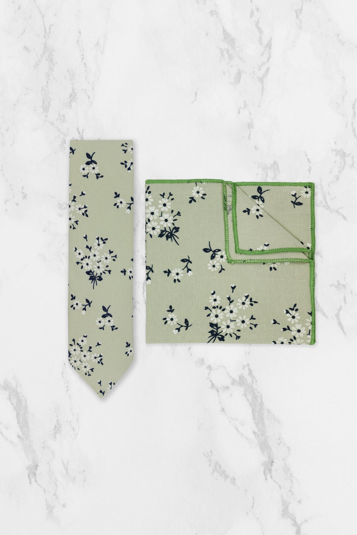 100% Cotton Floral Print Bow Tie - Green & Navy